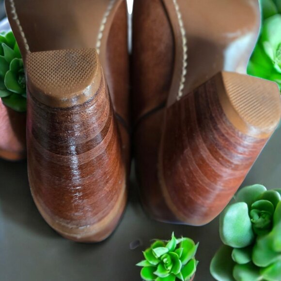 VINTAGE CAPEZIO BOOTS ( 9 ) Two Tone Western Leather Cowboy Boots Made in USA - Picture 8 of 10